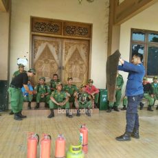 Pembinaan LINMAS Banyuraden Pembinaan LINMAS Banyuraden