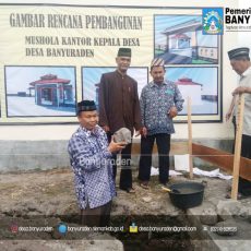 Peletakan Batu Pertama Musholla Desa Banyuraden Peletakan Batu Pertama Musholla Desa Banyuraden